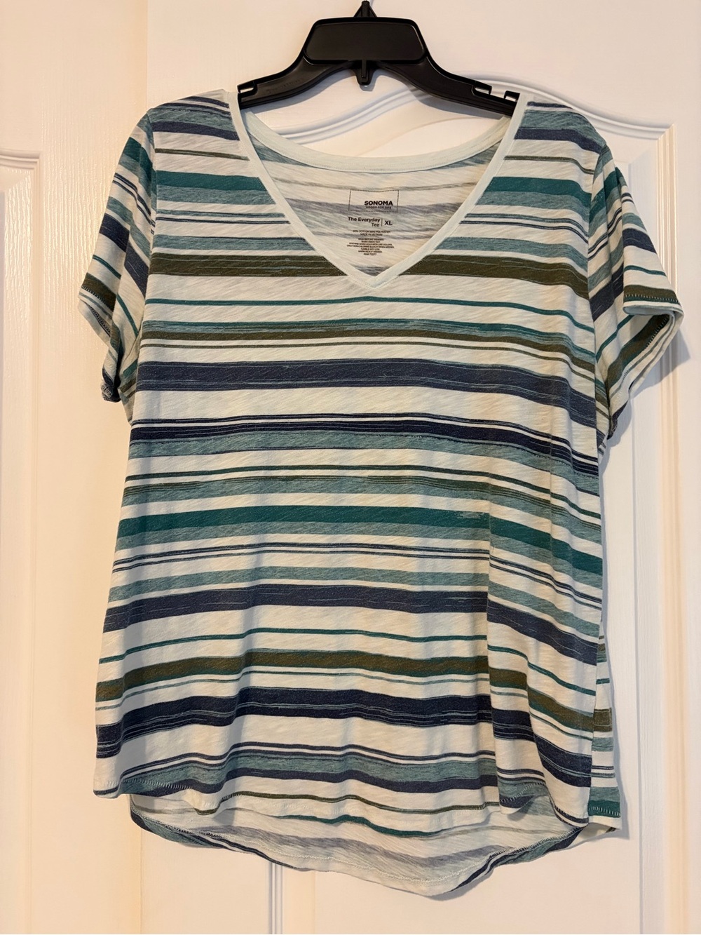 Sonoma Striped V-Neck Short Sleeve Tee in Navy & Olive
